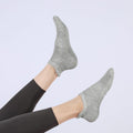 Grip Pilates Socks Non Slip Athletic Yoga Socks with Grips for Women Grippy Socks for Hospital Workout Barre
