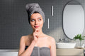 Pack of 4 Extra Large Bath Towels 30 X 60 Inches, 100% Cotton, Larger & Lighter Weight, Quicker to Dry, Super Soft and Absorbent, Perfect for Bathroom, Dark Grey